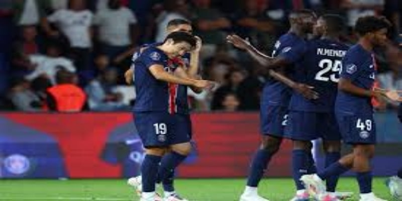 比赛综述：曼联首败背后的危机- 雷速体育