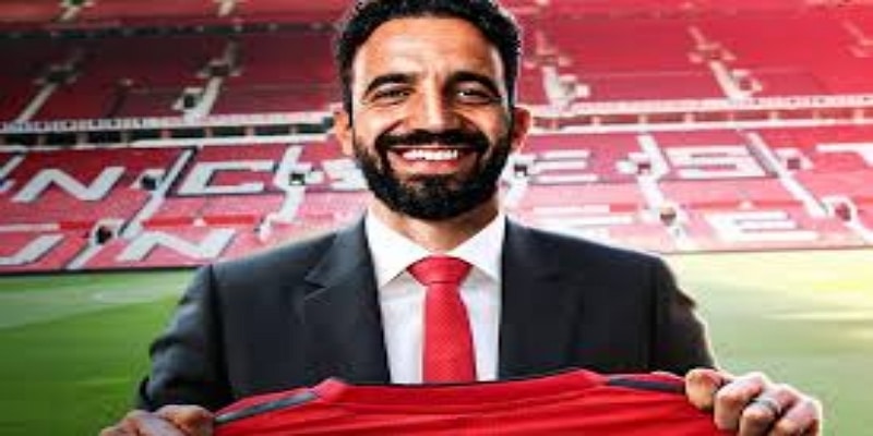 范尼斯特鲁伊临危受命，暂稳更衣室- 雷速体育