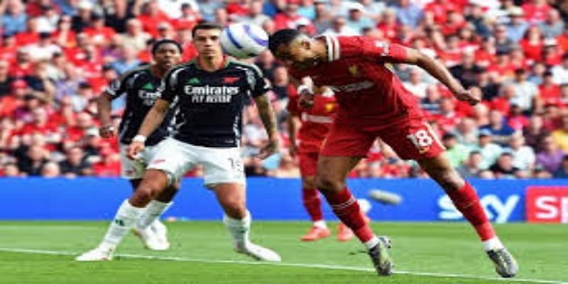 雷速体育战术复盘-两球领先到被追平，利物浦与阿森纳的攻防拉锯战-雷速体育